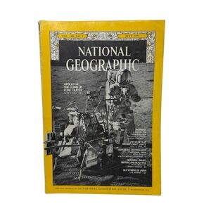 Vintage National Geographic Magazine July 1971 Apollo 14 Norway National Park